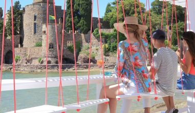 Manger les pieds dans le sable