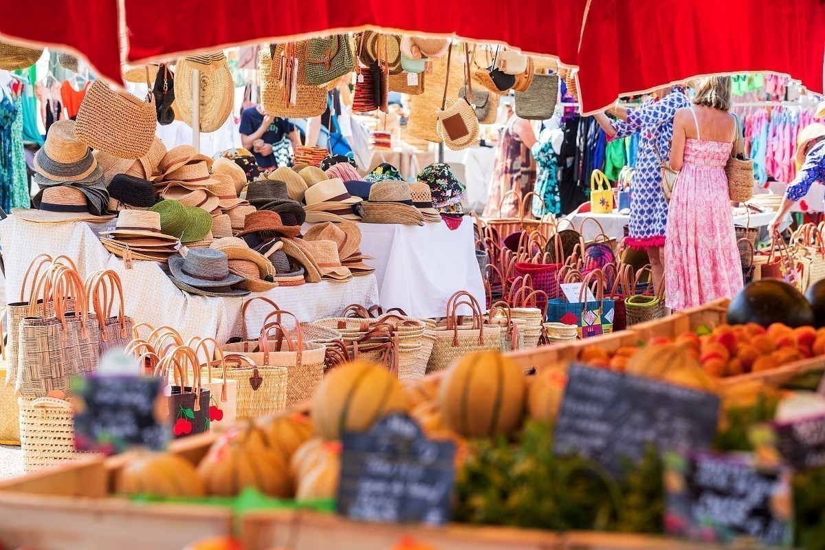 Les marchés