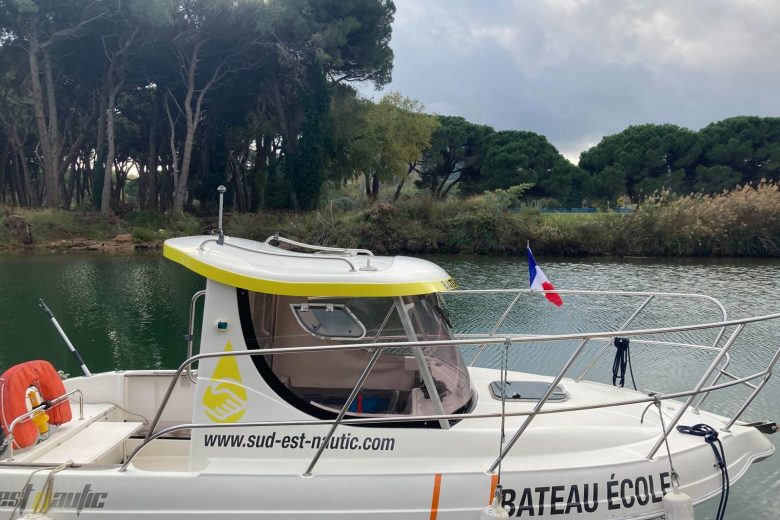 Bateau école