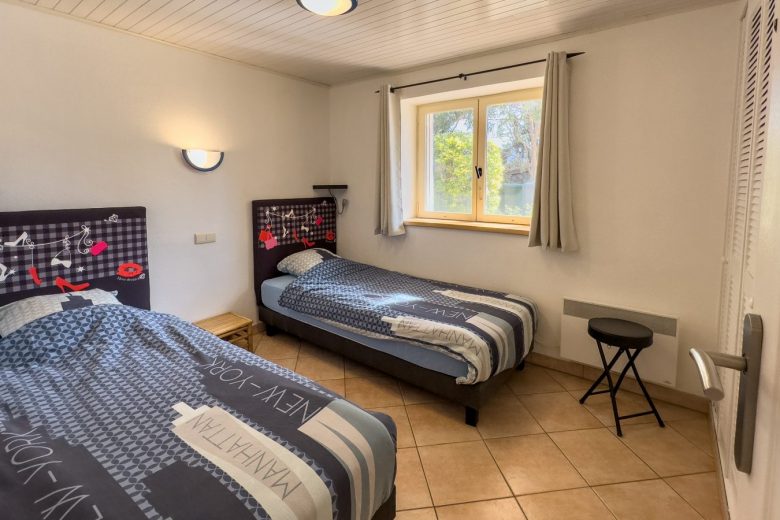 M. BAKKER – 2 appartements dans villa_Mandelieu-La Napoule