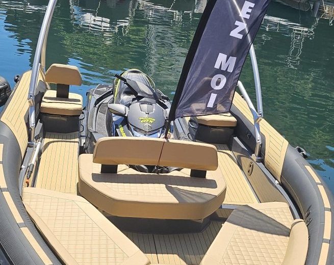 Wave Riders_Mandelieu-La Napoule