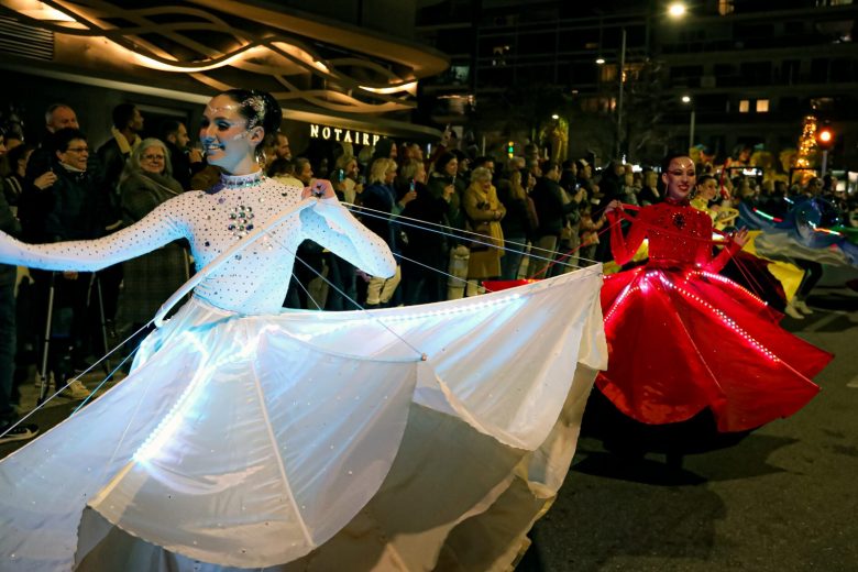 Village « Fête du Mimosa » et Parade Nocturne_Mandelieu-La Napoule