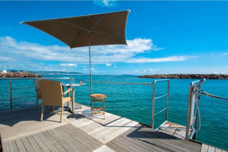Restaurant Le Re Pere Pire Sur Seiche Le Repère : Mandelieu - La Napoule